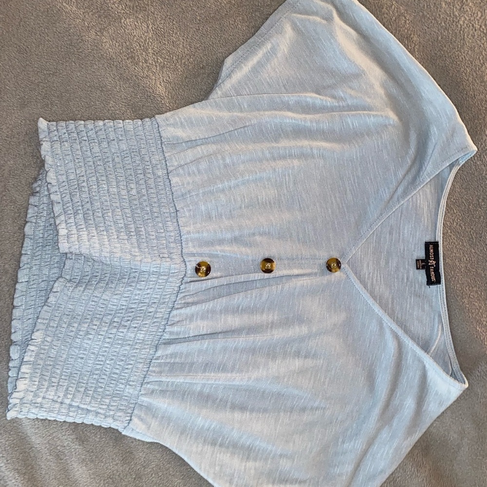 Blue Top - Picture 2 of 4